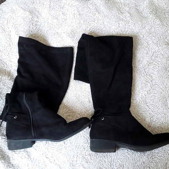 Over-the-knee boots 👢 - Picture 1 of 5